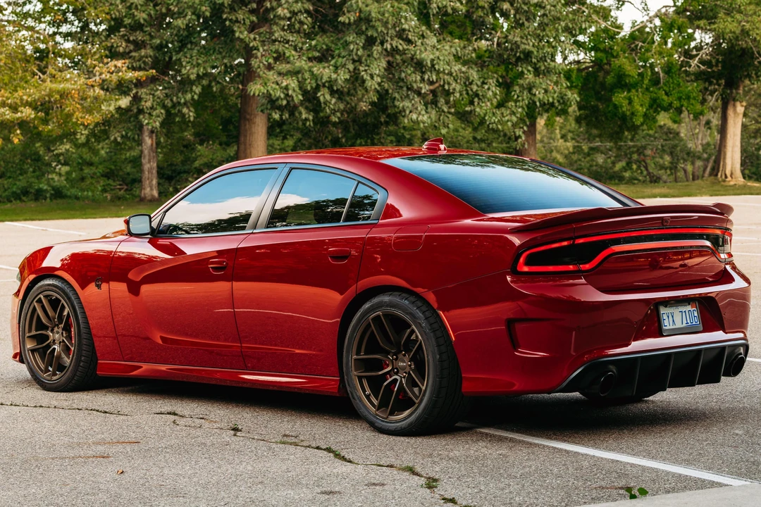 2016 Dodge Charger SRT Hellcat 7th Gen - Image 3 of 31