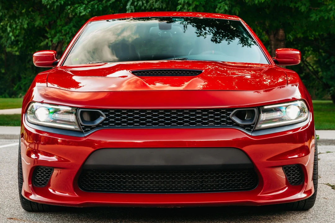 2016 Dodge Charger SRT Hellcat 7th Gen - Image 2 of 31