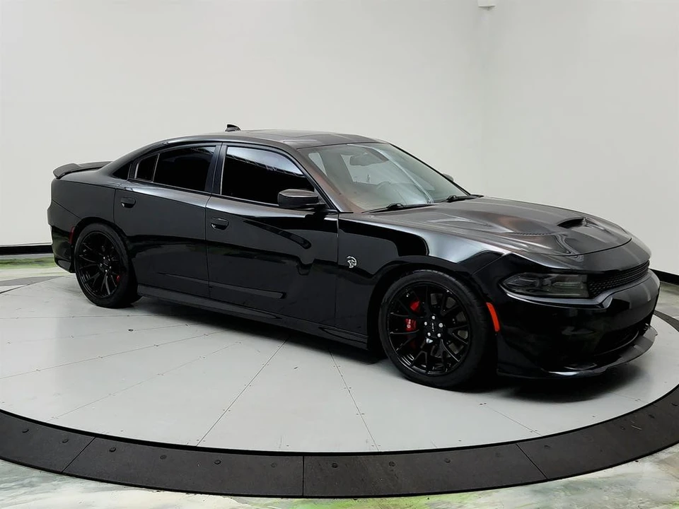 2016 Dodge Charger SRT Hellcat 7th Gen - Image 3 of 12