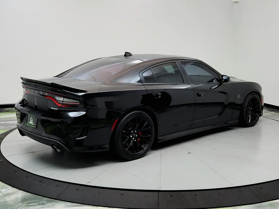 2016 Dodge Charger SRT Hellcat 7th Gen - Image 5 of 12