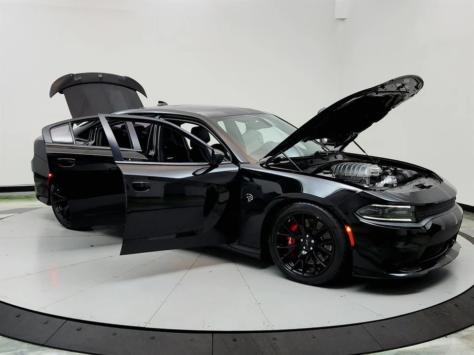 2016 Dodge Charger SRT Hellcat 7th Gen - Image 10 of 12