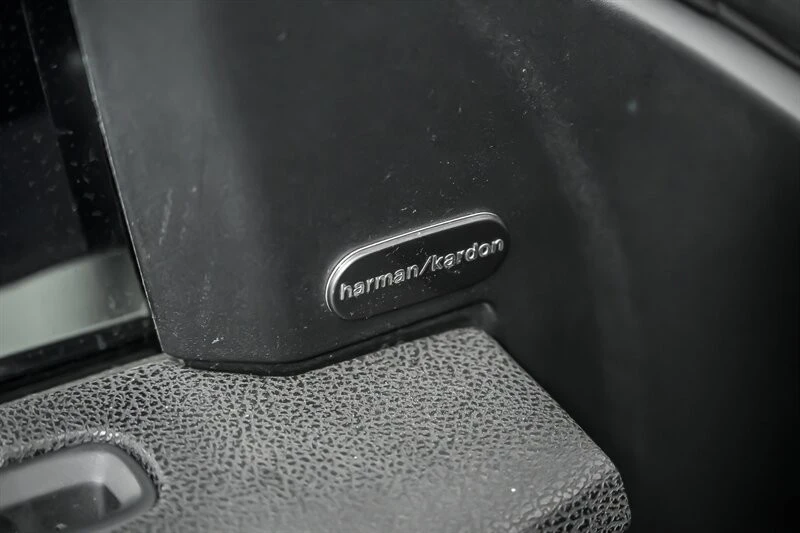 2016 Dodge Charger SRT Hellcat 7th Gen - Image 19 of 21