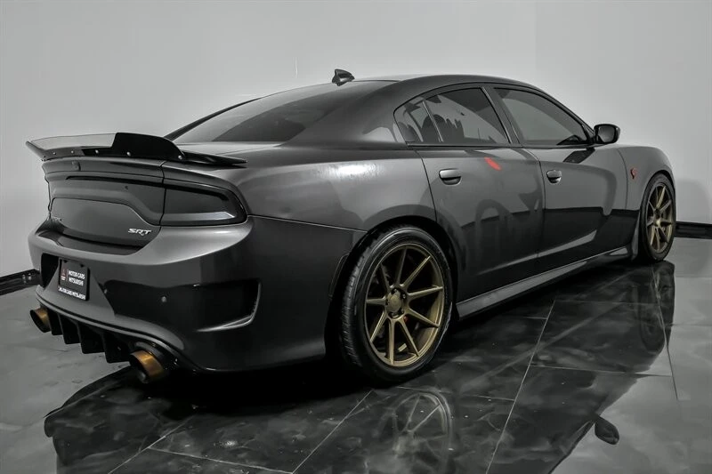 2016 Dodge Charger SRT Hellcat 7th Gen - Image 11 of 21