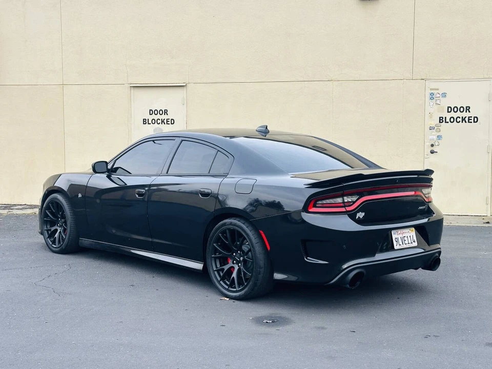 2016 Dodge Charger SRT Hellcat 7th Gen - Image 9 of 21