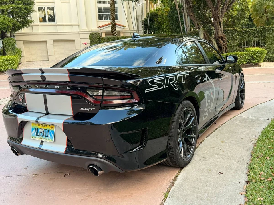 2016 Dodge Charger SRT Hellcat 7th Gen - Image 4 of 16