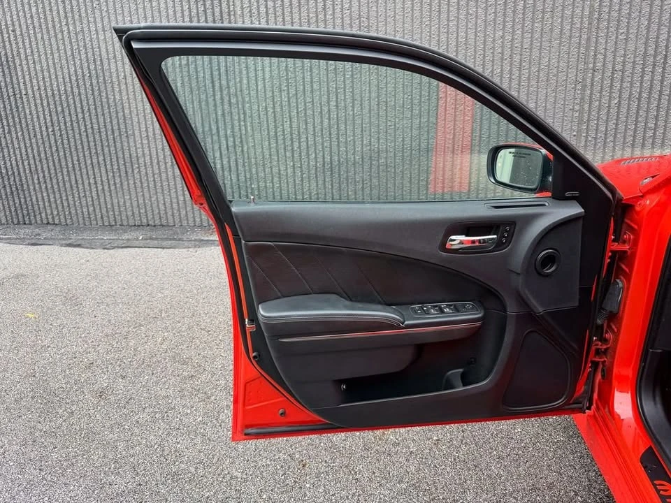 2016 Dodge Charger SRT Hellcat 7th Gen - Image 17 of 20