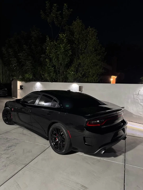 2016 Dodge Charger SRT Hellcat 7th Gen - Image 2 of 8