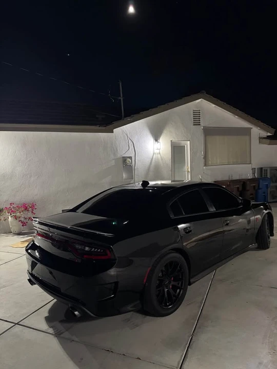 2016 Dodge Charger SRT Hellcat 7th Gen - Image 3 of 8