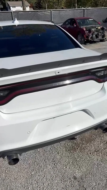 2016 Dodge Charger SRT Hellcat 7th Gen - Image 11 of 11