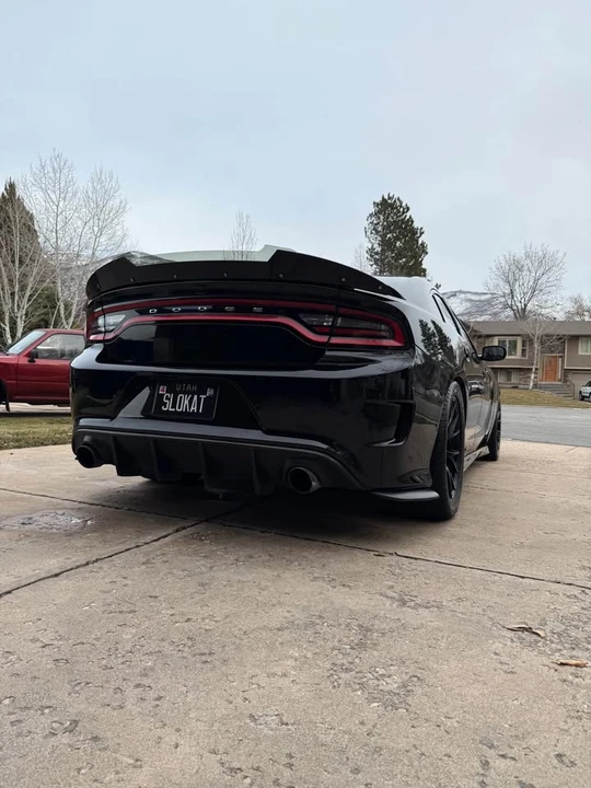 2016 Dodge Charger SRT Hellcat 7th Gen - Image 2 of 4