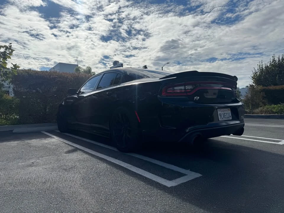 2016 Dodge Charger SRT Hellcat 7th Gen - Image 3 of 10