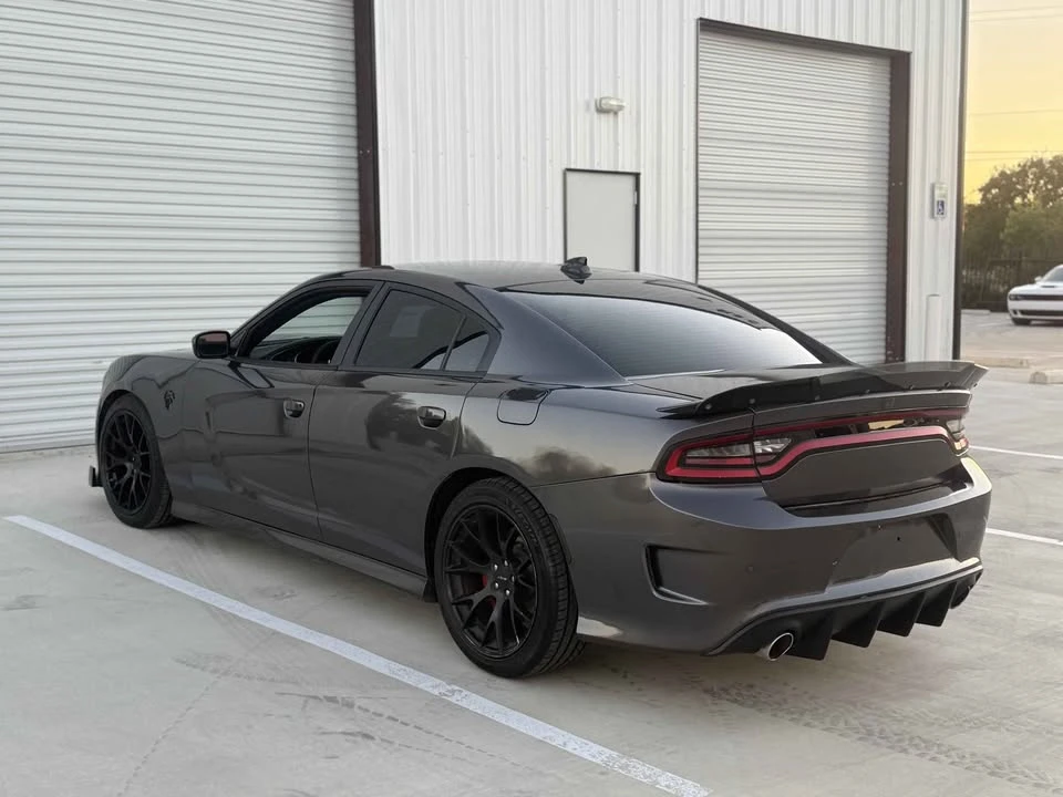 2016 Dodge Charger SRT Hellcat 7th Gen - Image 9 of 19
