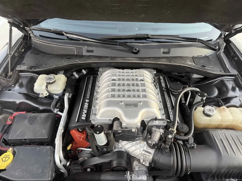 2016 Dodge Charger SRT Hellcat 7th Gen - Image 4 of 19