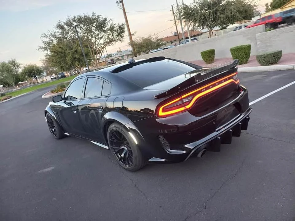2016 Dodge Charger SRT Hellcat 7th Gen - Image 8 of 10