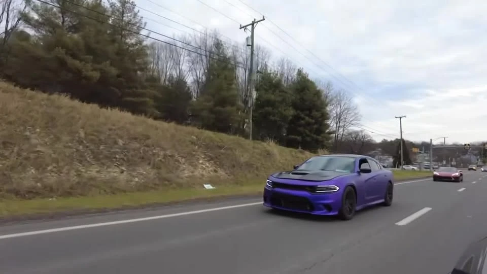 2016 Dodge Charger SRT Hellcat 7th Gen - Image 4 of 4