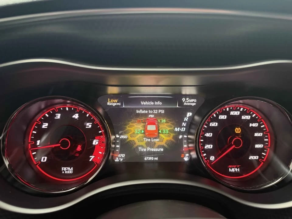 2016 Dodge Charger SRT Hellcat 7th Gen - Image 15 of 17