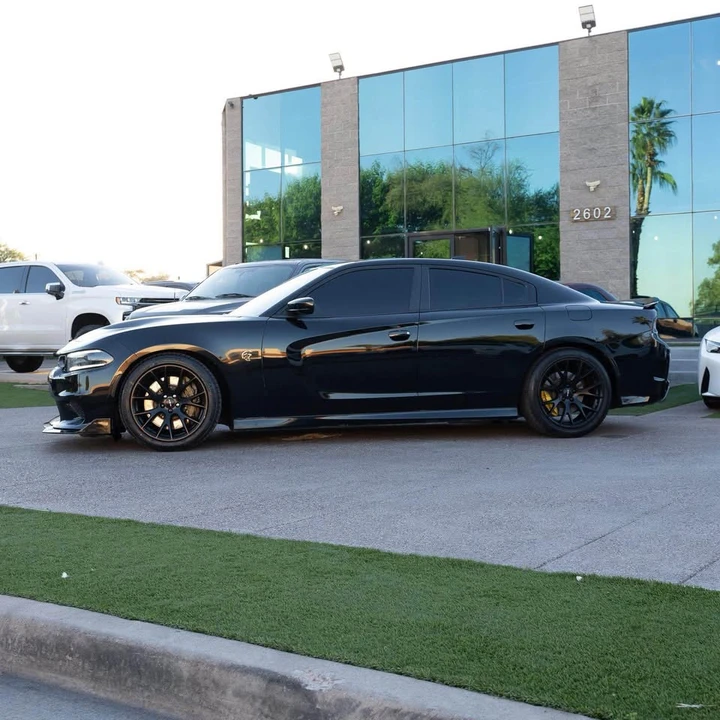 2016 Dodge Charger SRT Hellcat 7th Gen - Image 7 of 19