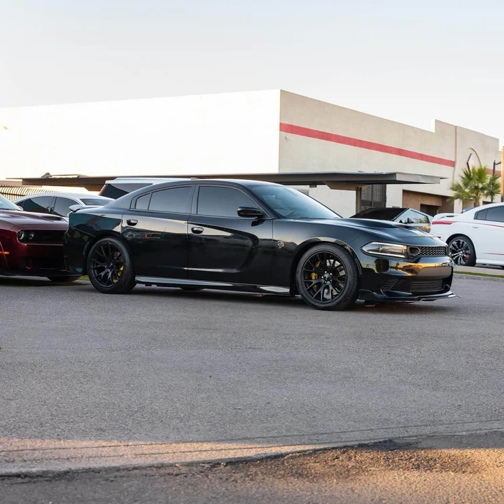2016 Dodge Charger SRT Hellcat 7th Gen - Image 9 of 19