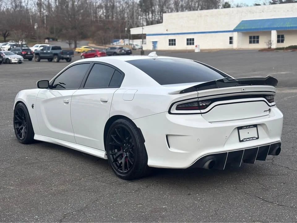 2016 Dodge Charger SRT Hellcat 7th Gen - Image 4 of 12