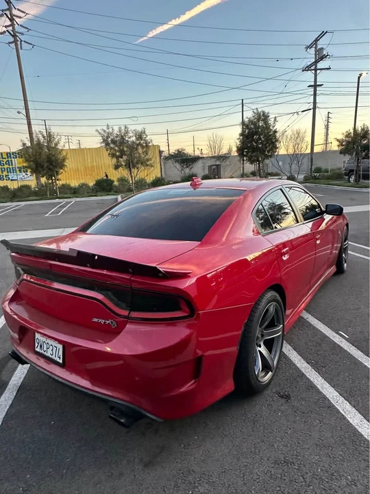 2016 Dodge Charger SRT Hellcat 7th Gen - Image 5 of 10