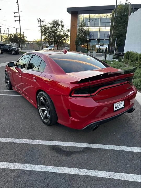 2016 Dodge Charger SRT Hellcat 7th Gen - Image 6 of 10