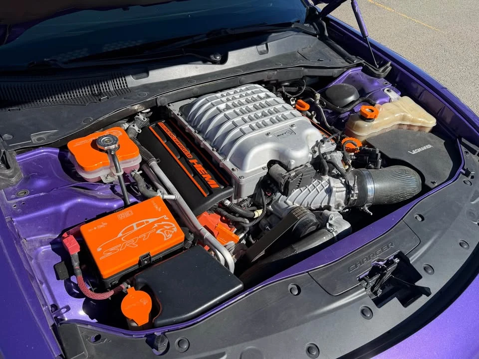 2016 Dodge Charger SRT Hellcat 7th Gen - Image 6 of 12