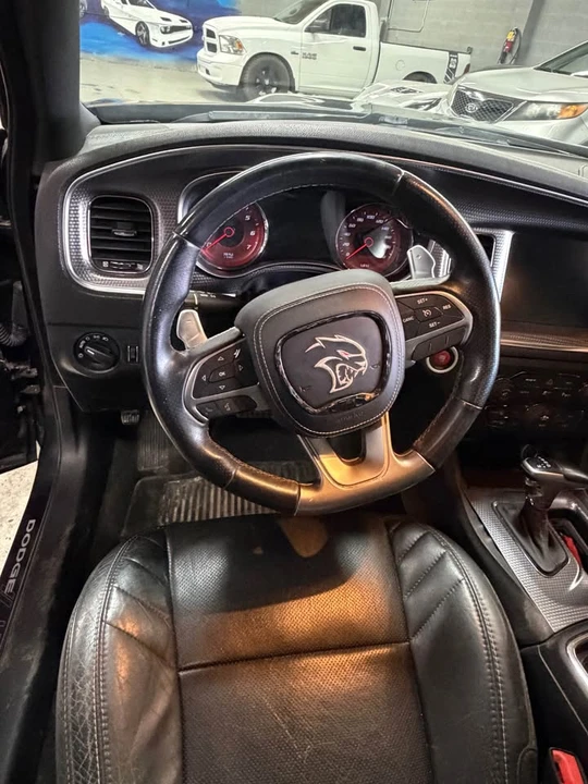 2016 Dodge Charger SRT Hellcat 7th Gen - Image 5 of 9