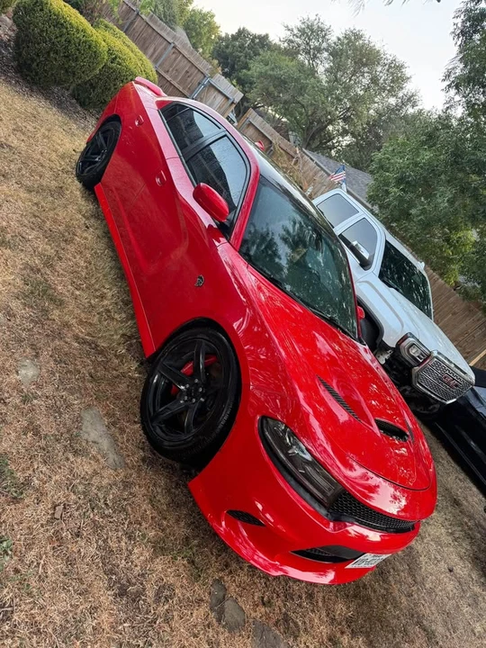 2016 Dodge Charger SRT Hellcat 7th Gen - Image 4 of 9