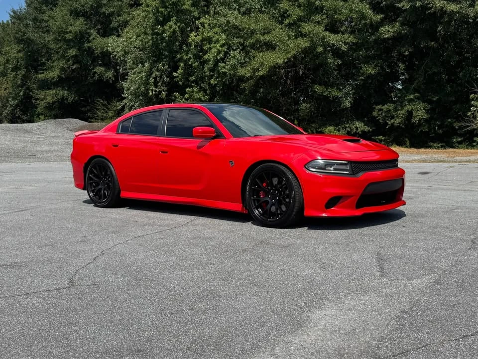 2016 Dodge Charger SRT Hellcat 7th Gen - Image 9 of 20
