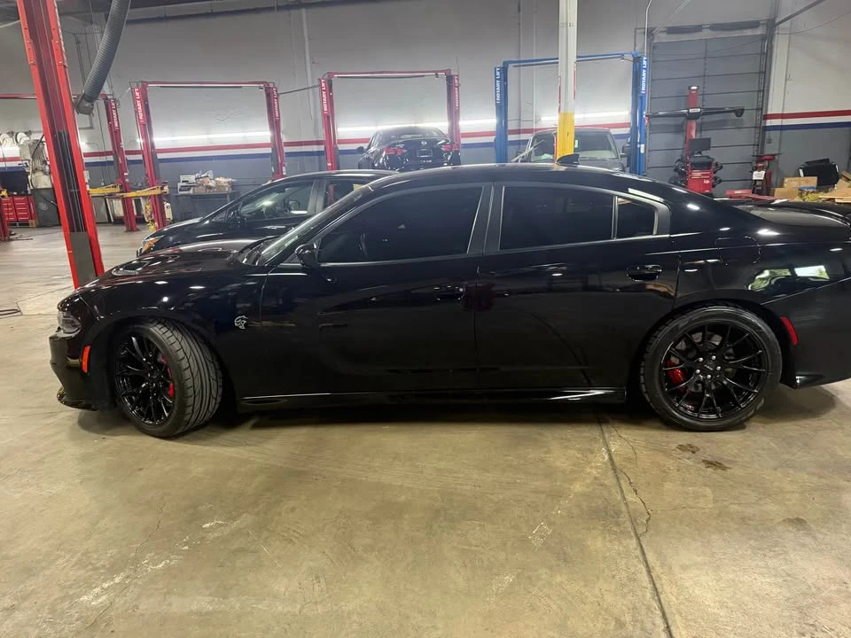 2016 Dodge Charger SRT Hellcat 7th Gen - Image 4 of 11