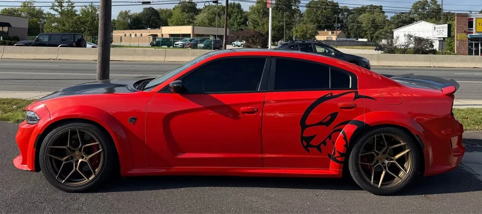 2016 Dodge Charger SRT Hellcat 7th Gen - Image 3 of 17