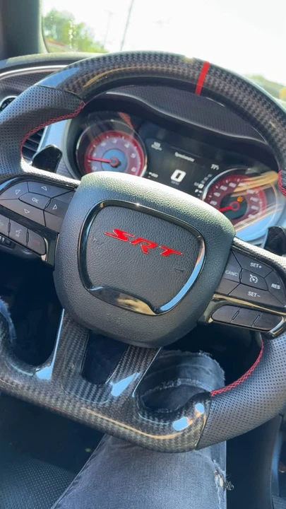2016 Dodge Charger SRT Hellcat 7th Gen - Image 6 of 9