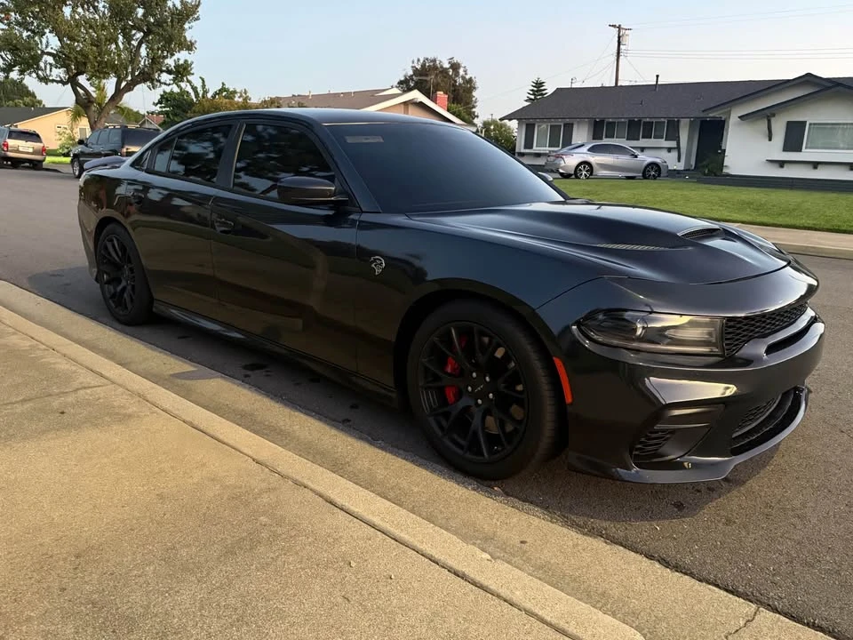 2016 Dodge Charger SRT Hellcat 7th Gen - Image 9 of 17