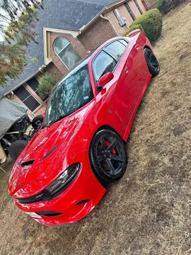 2016 Dodge Charger SRT Hellcat Sedan 4D