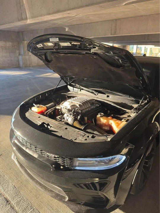 2016 Dodge Charger SRT Hellcat 7th Gen - Image 14 of 18