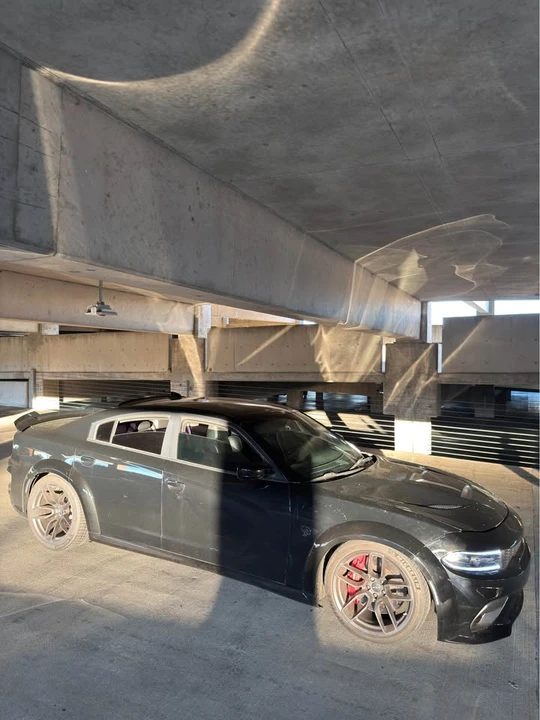 2016 Dodge Charger SRT Hellcat 7th Gen - Image 6 of 18