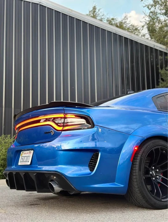 2016 Dodge Charger SRT Hellcat 7th Gen - Image 3 of 5