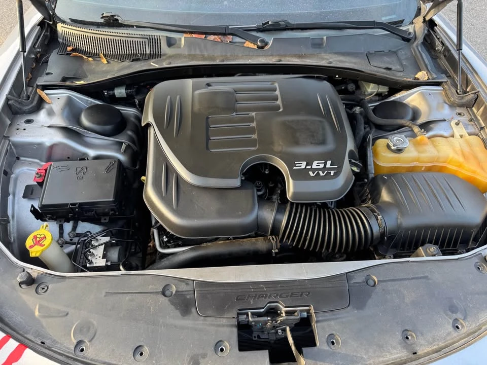 2016 Dodge Charger 7th Gen - Image 16 of 17