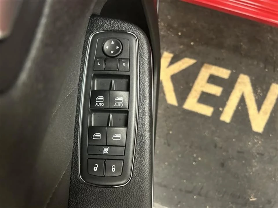 2016 Dodge Charger 7th Gen - Image 13 of 20