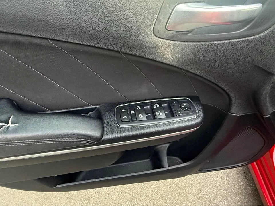 2016 Dodge Charger 7th Gen - Image 11 of 14