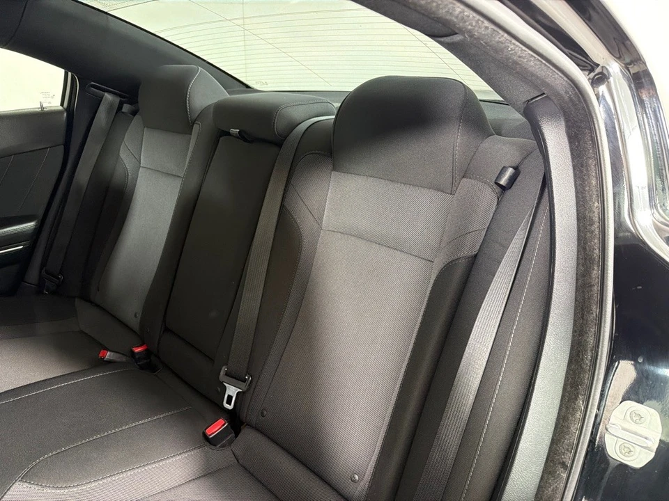 2016 Dodge Charger 7th Gen - Image 19 of 25