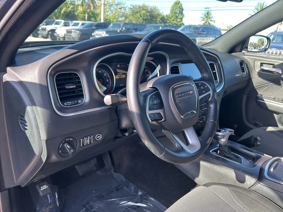 2016 Dodge Charger 7th Gen - Image 10 of 12