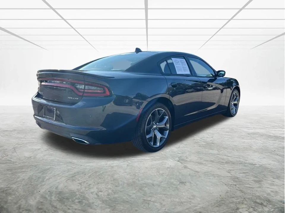 2016 Dodge Charger 7th Gen - Image 4 of 12