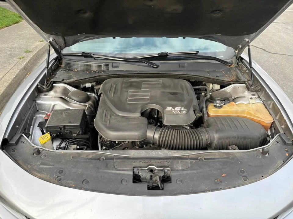 2016 Dodge Charger 7th Gen - Image 4 of 12