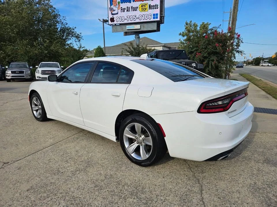 2016 Dodge Charger 7th Gen - Image 8 of 11