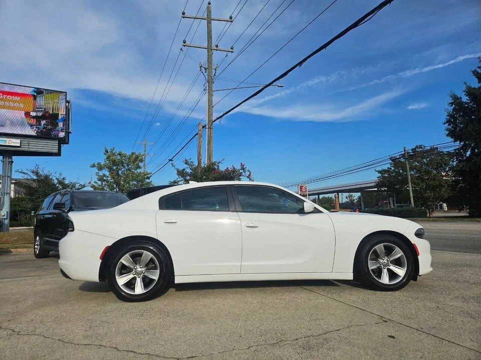 2016 Dodge Charger 7th Gen - Image 2 of 11