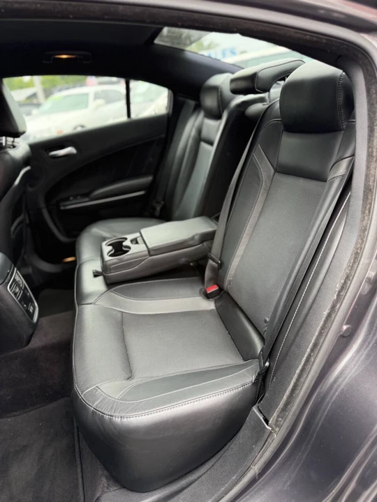 2016 Dodge Charger 7th Gen - Image 15 of 21