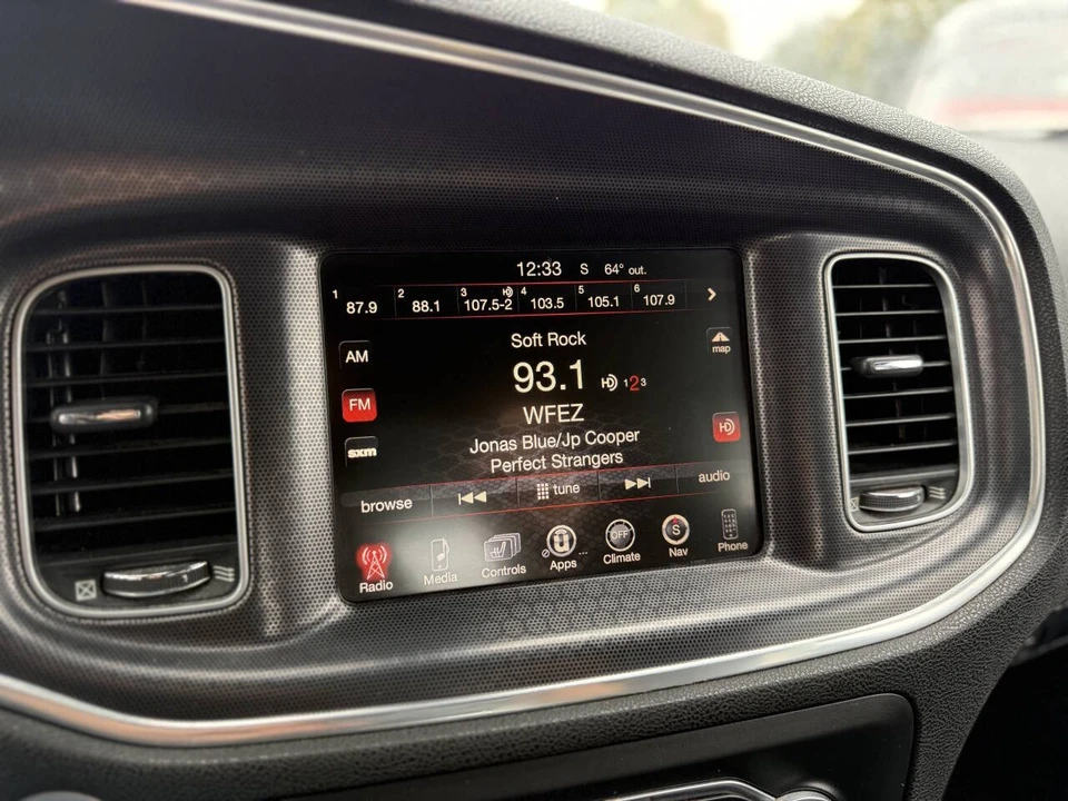 2016 Dodge Charger 7th Gen - Image 17 of 31
