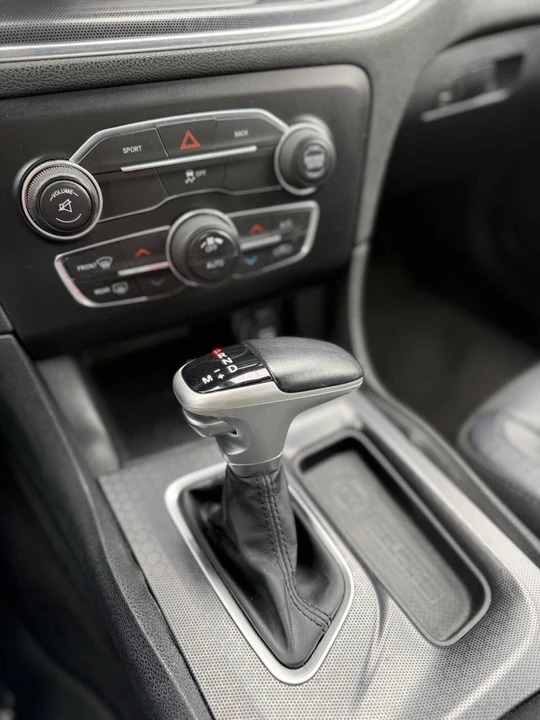 2016 Dodge Charger 7th Gen - Image 18 of 31