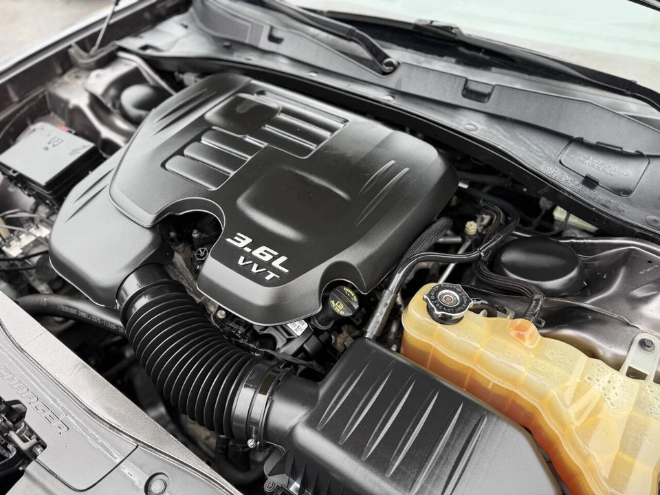 2016 Dodge Charger 7th Gen - Image 22 of 28